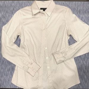 Banana Republic Classic Button Up